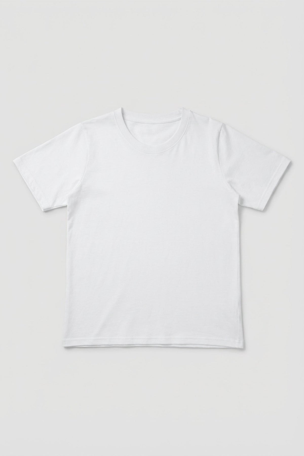 Cavendish Wear White Relaxed Fit T-Shirt detail view
